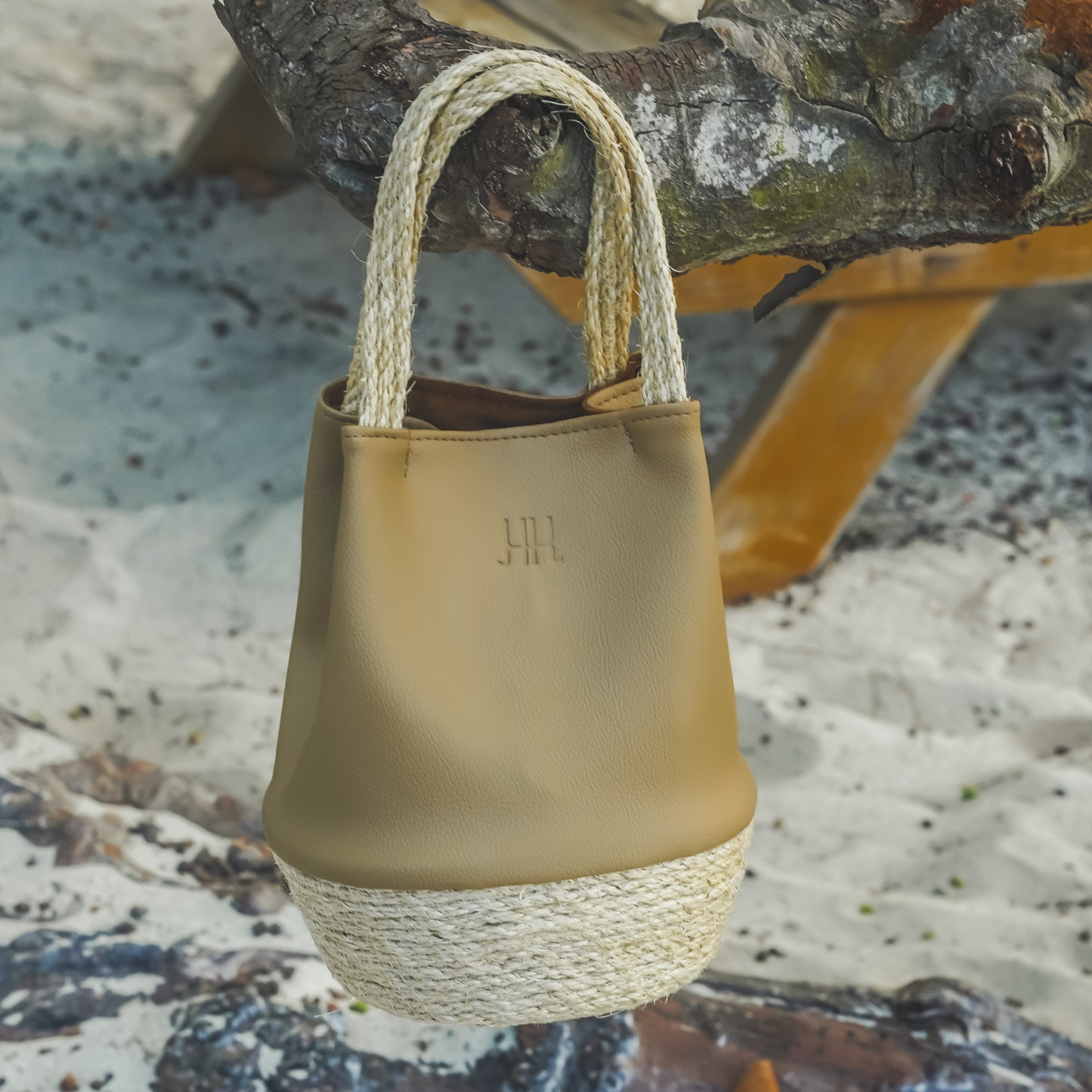 "Vea" Bucket Bag