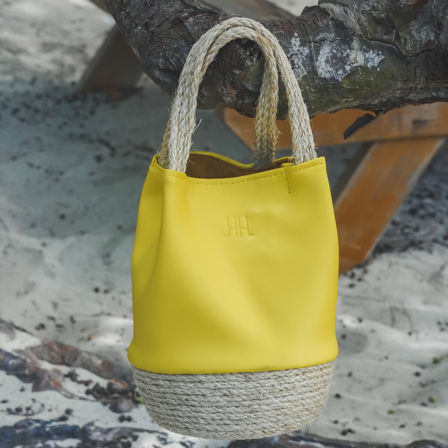 "Vea" Bucket Bag